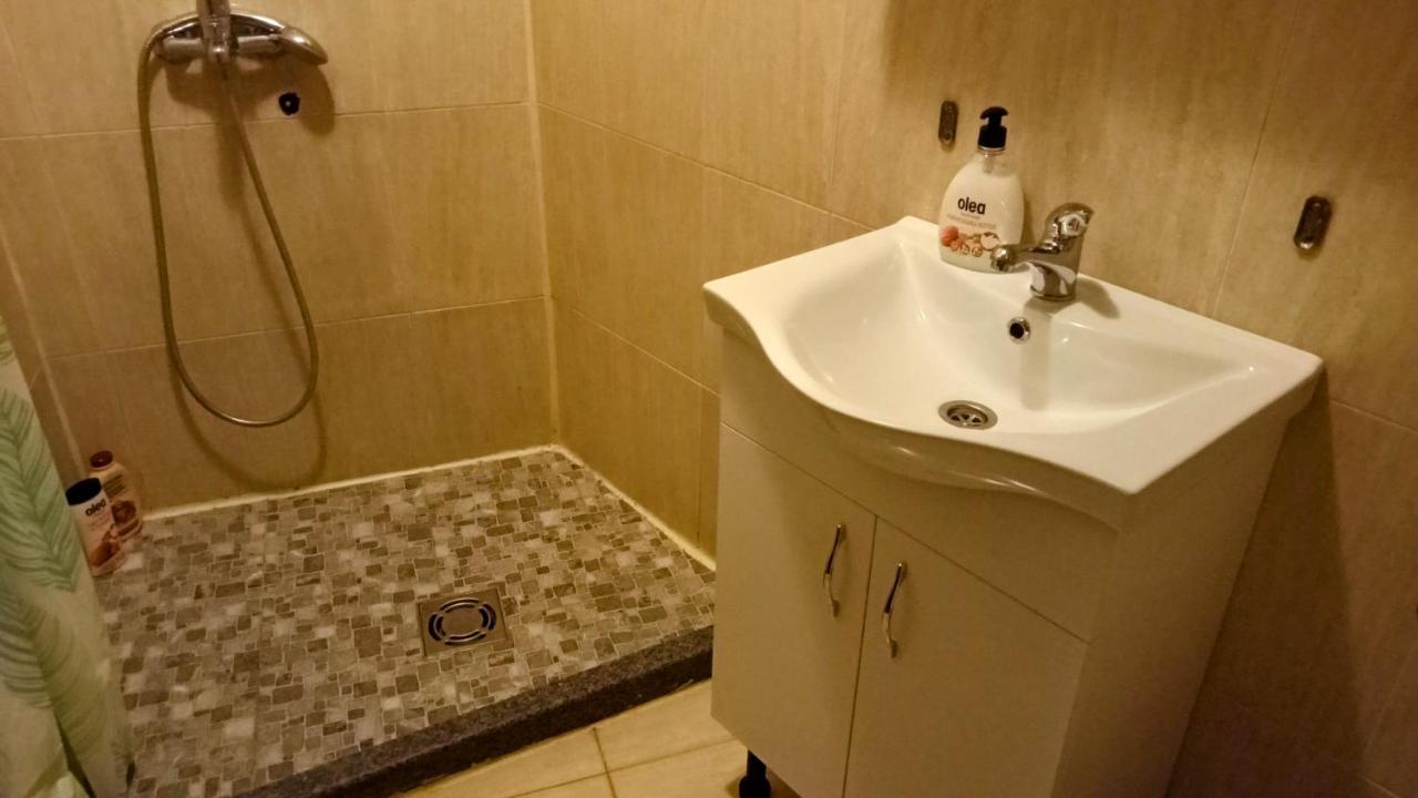Central Home Podgorica Extérieur photo